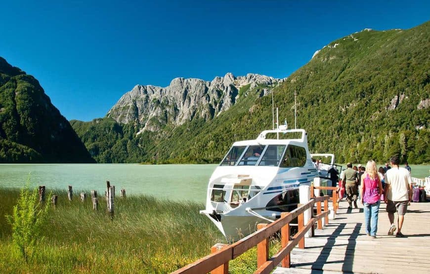 Puerto Blest y Cascada de los Cántaros